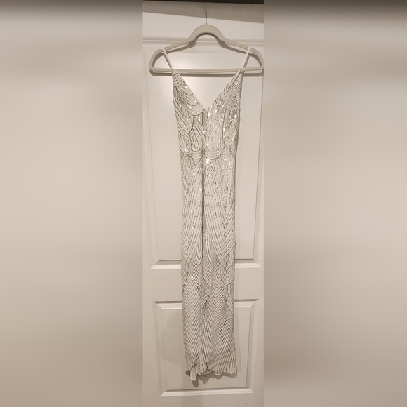 NWOT Sequined Backless Evening Gown - Picture 4 of 5